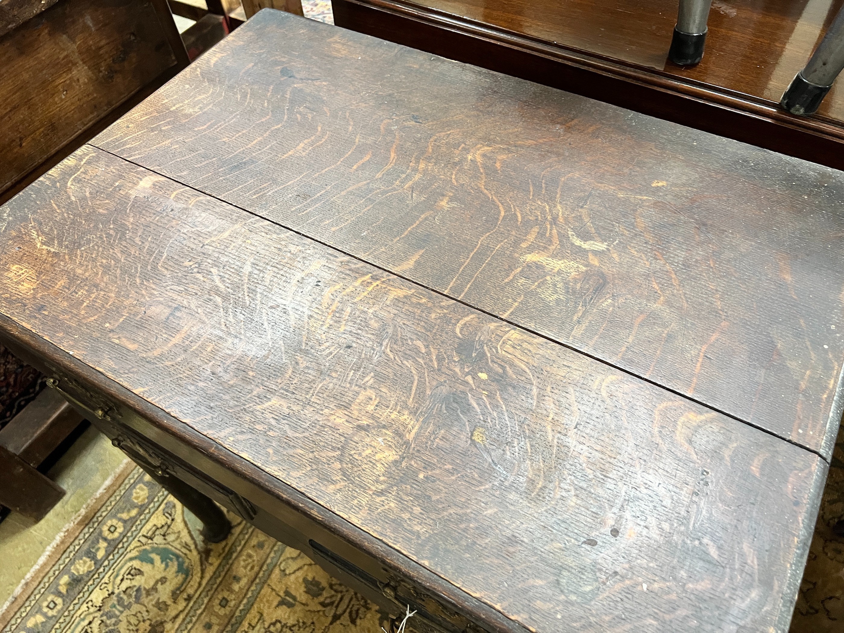 A George III oak side table, width 72cm, depth 49cm, height 71cm